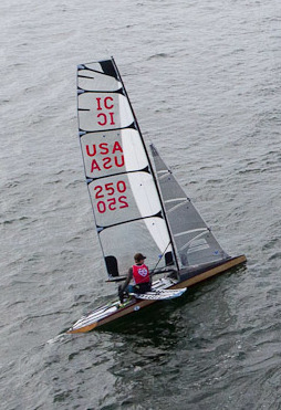 Smoke Show, USA 250, sailing with her helm out on the sliding seat